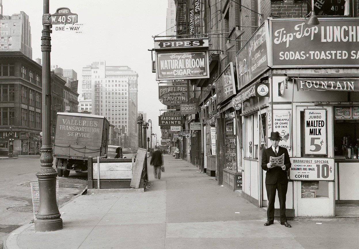 [Image: historical-photos-pt3-new-york-ww2-nazi.jpg]