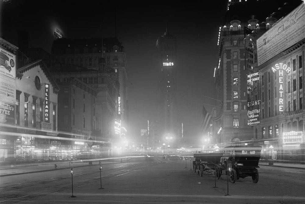This is What New York Times Square Looked Like  in 1911 