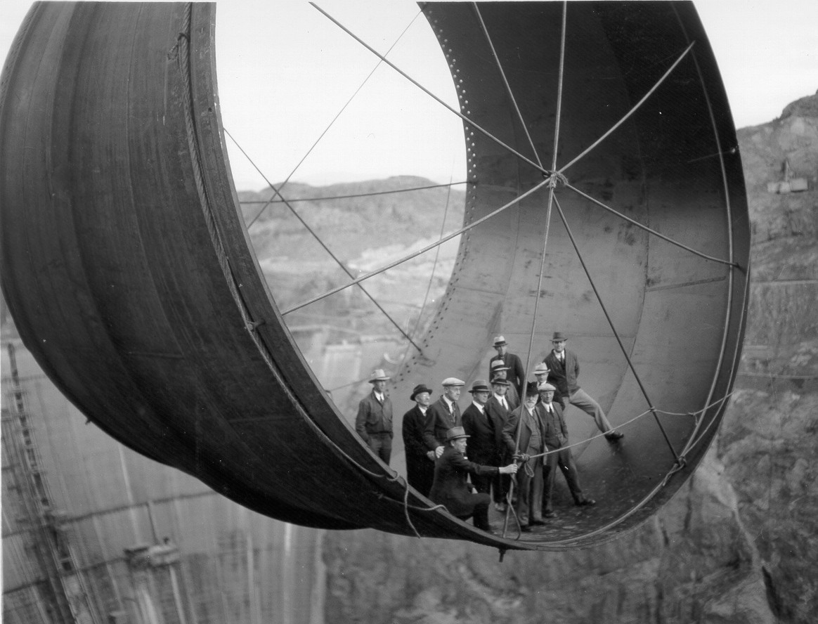 [Image: historical-photos-pt7-construction-hoover-dam.jpg]