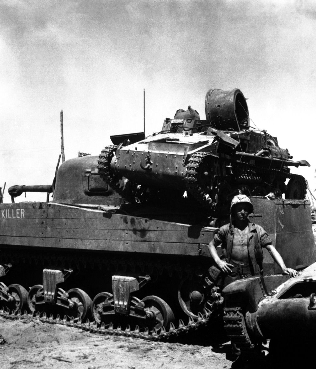 historical-photos-pt9-m4-us-tank-carrying-japanese-tank.jpg