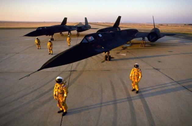 SR-71 Blackbird  (avión de reconocimiento estratégico de largo alcance USA ) Sr71_blackbird1