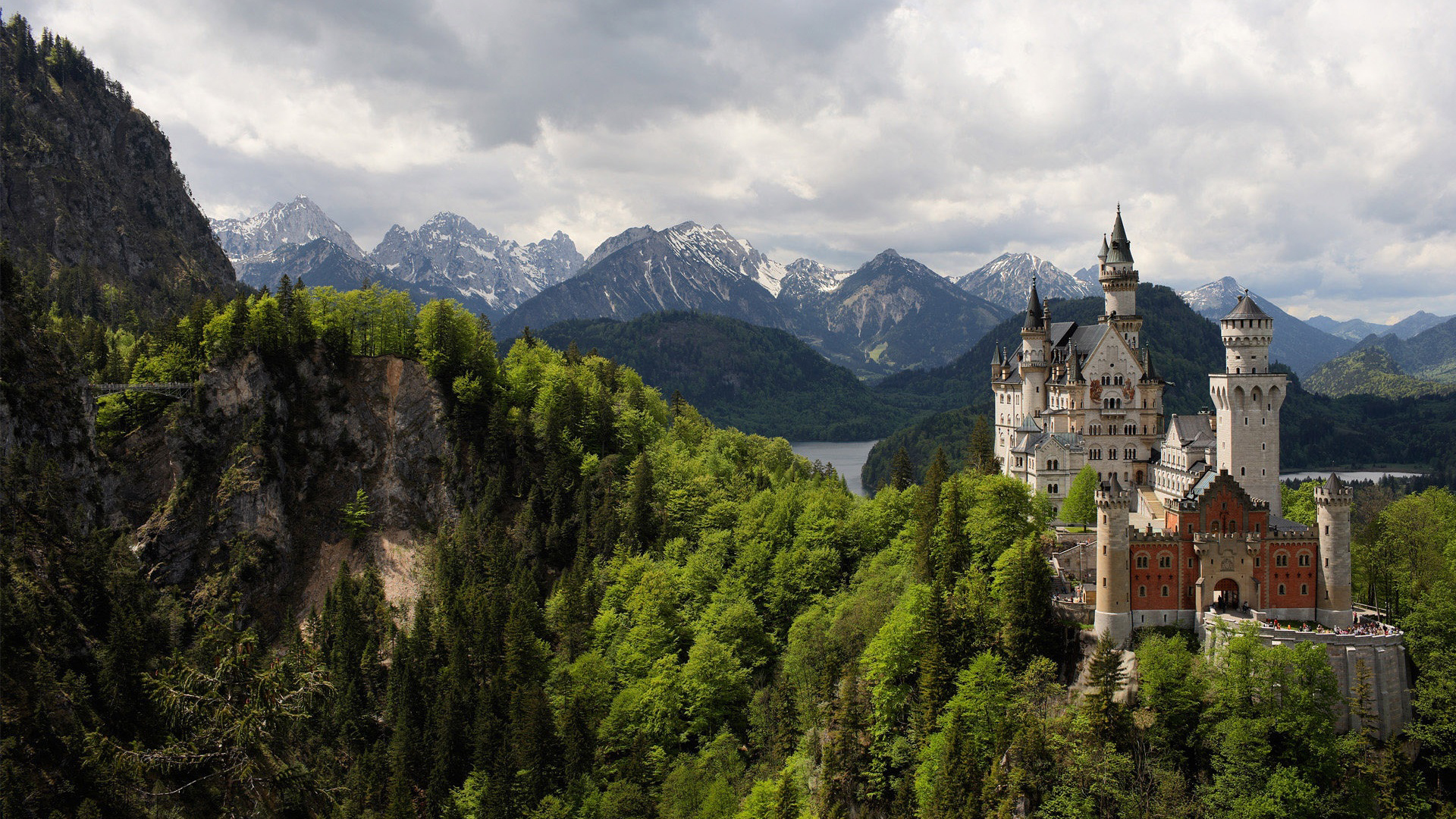 neuschwanstein-castle-bavaria-germany-1920x1080.jpg