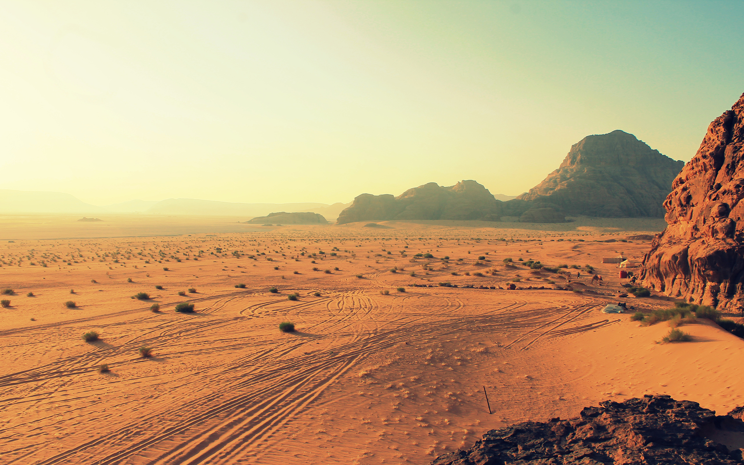 daily-wallpaper-wadi-rum-village-jordan-i-like-to-waste-my-time